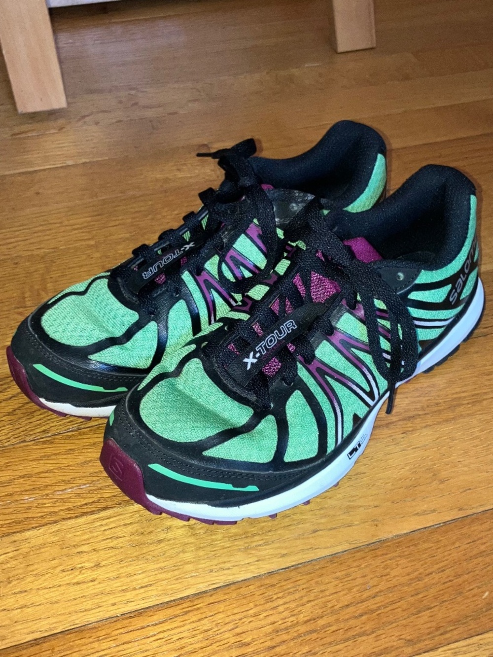 Salomon X-Tour sneakers!